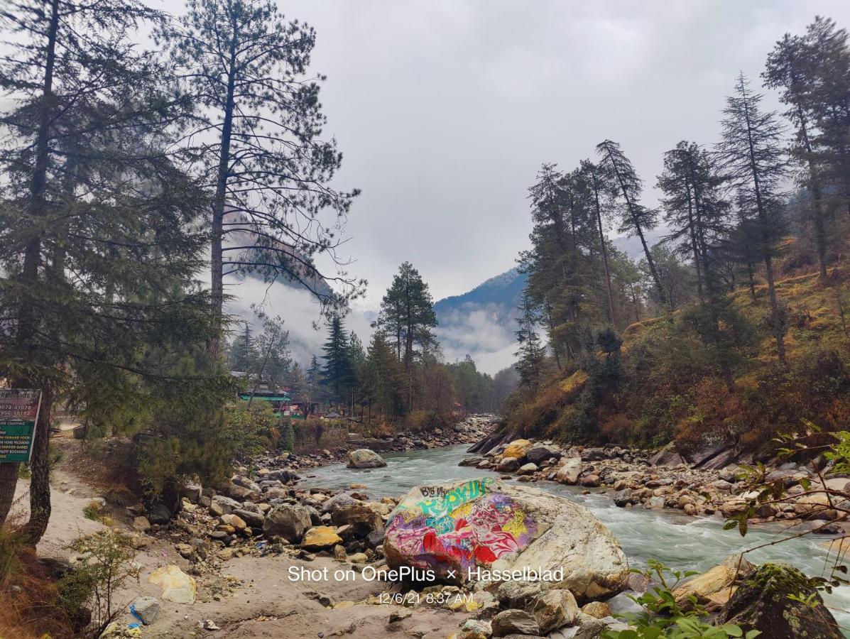 Breathe Inn Kasol Eksteriør billede