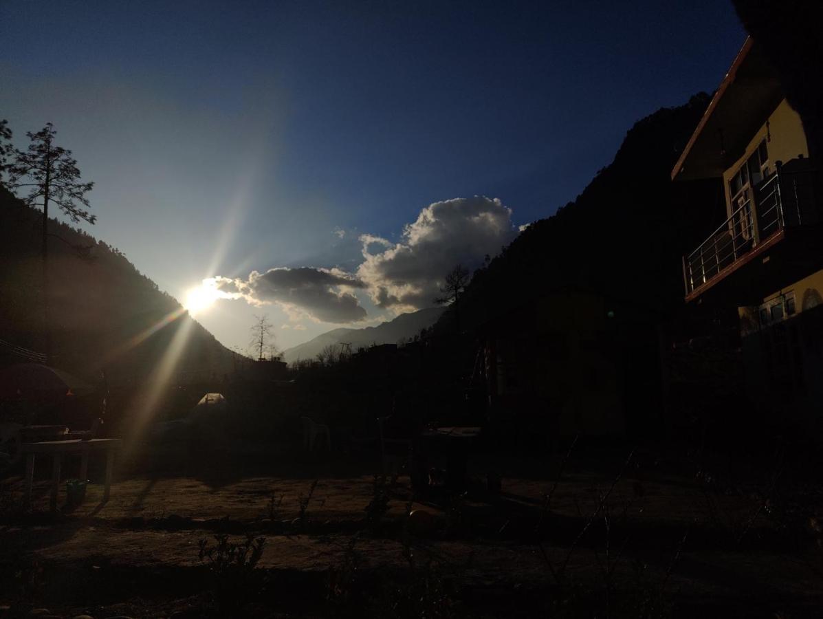 Breathe Inn Kasol Eksteriør billede